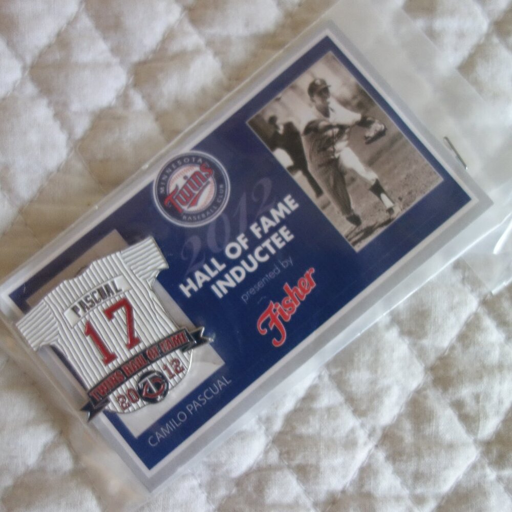 New FISHER Hall of Fame Inductee 2012 Camilo Pascual / Twins 2012 Lapel Pin